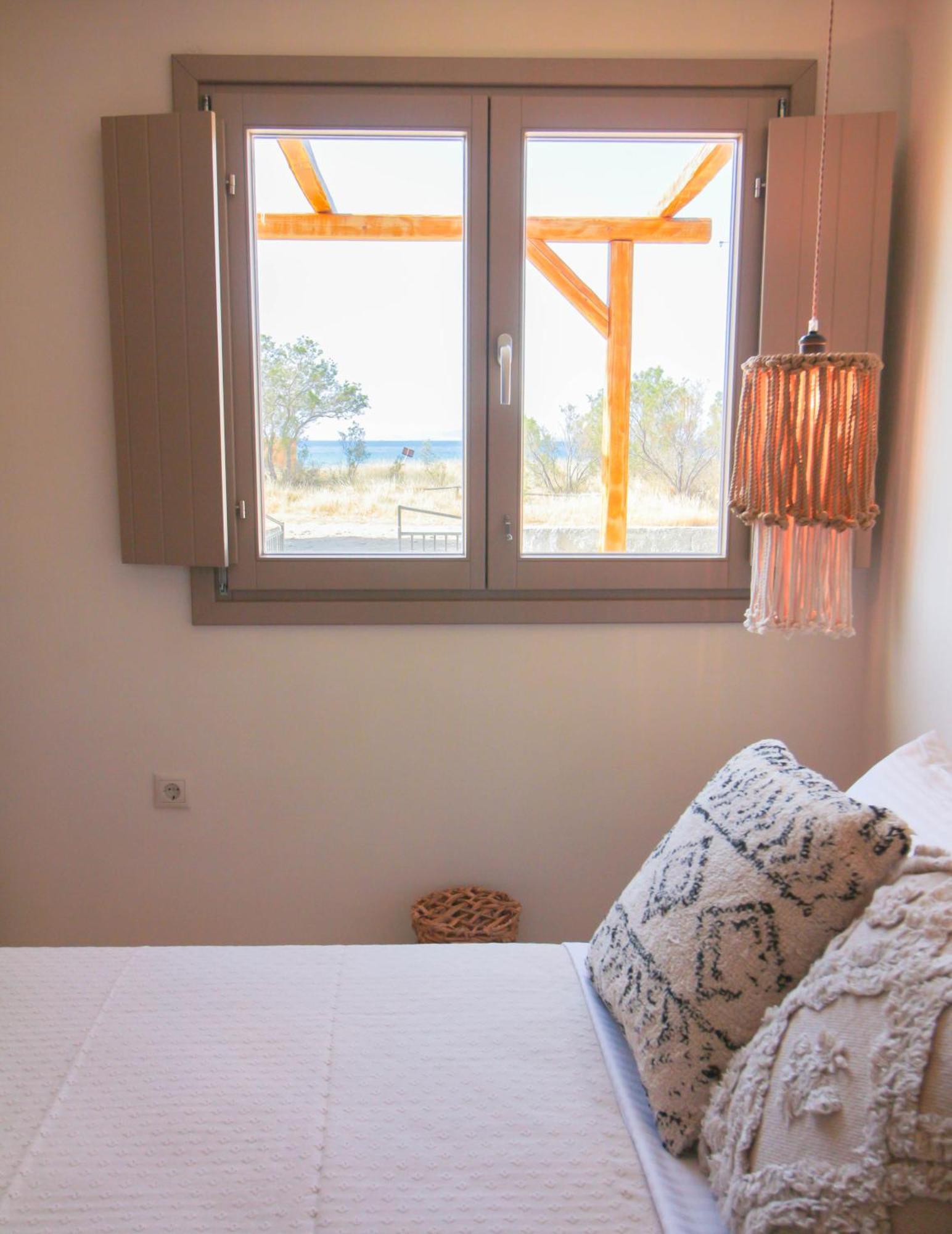 4Twaves Beach House - Beachfront In Agios Ioannis Agios Ioannis  Exterior foto